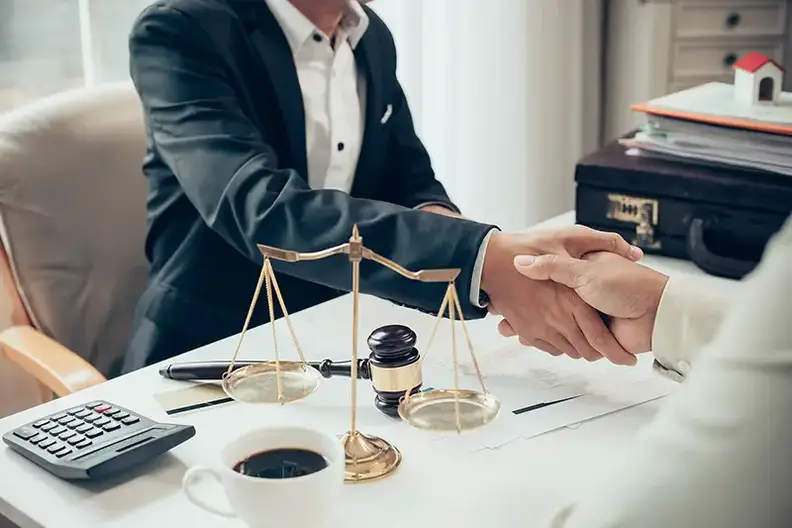 Choosing A Law Firm Making Contracts With Confidence!