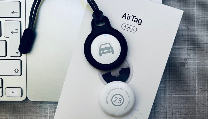 why is my airtag beeping | Apple Airtag Device