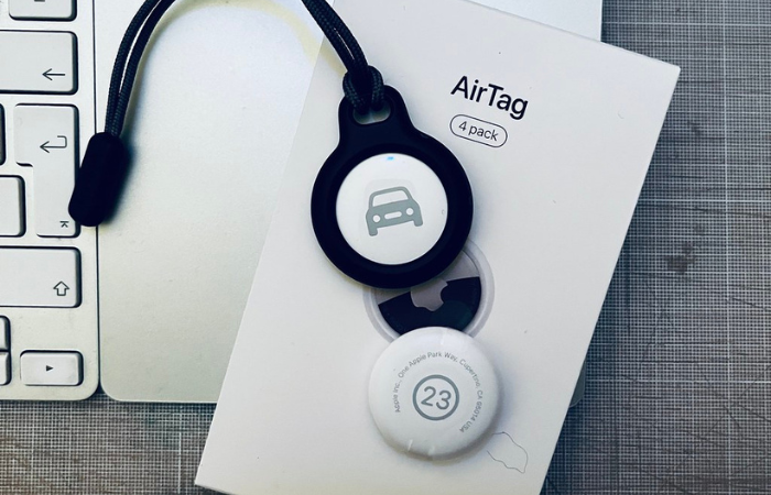 why is my airtag beeping | Apple Airtag Device