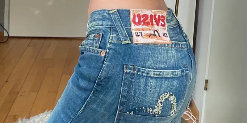 Evisu jeans ,..