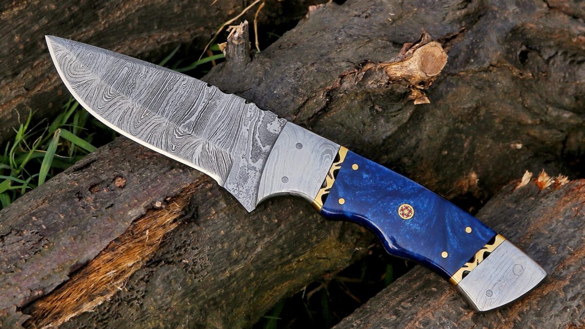Mastering the Art of Hunting: The Must-Have Knives for Every Hunter