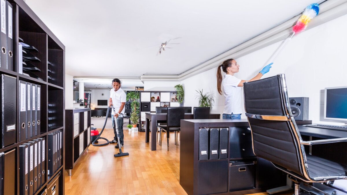 What Are The Benefits Of Using Cleaning Company Software?