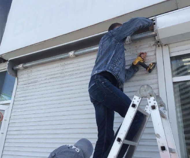 Emergency-Roller-Shutter-Repair-London