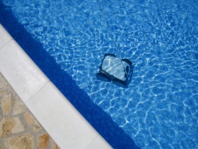 Manually Vacuum Pool